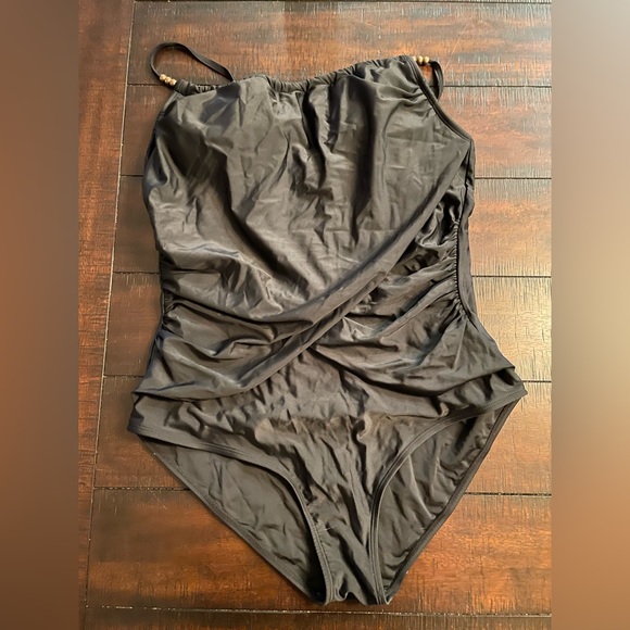 Other - Women’s Zando XXL Black One Piece Flattering Ruched Tummy